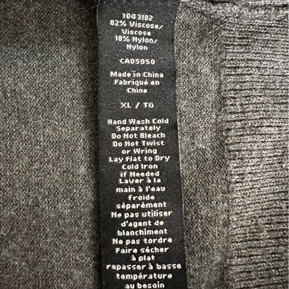 CHIC by Jacob Grey Button Up Scoop Neck Cardigan Sweater Size XL - Picture 6 of 7